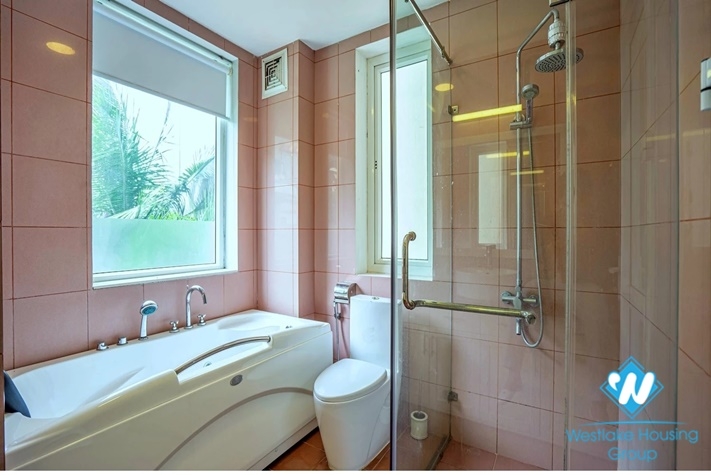 Nice house with outside swiming pool for rent in Tay Ho, Ha Noi