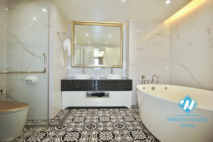 A stunning 4 bedroom apartment  for rent in D' Leroi Soleil, Xuan Dieu, Tay Ho