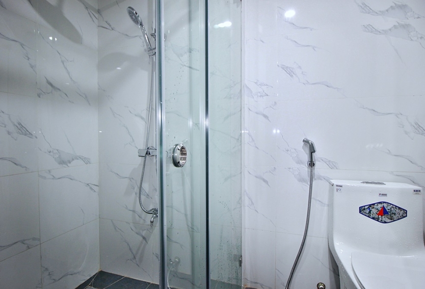 A brand new 2 bedroom apartment in Tay ho area