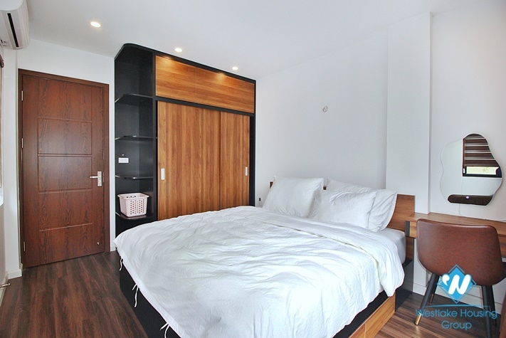 A bright one bedroom apartment for rent on Dang Thai Mai street, Tay Ho, Ha Noi
