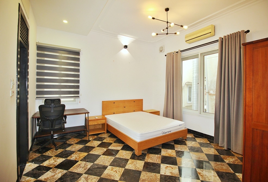 Nice house with outside swiming pool for rent in Tay Ho, Ha Noi