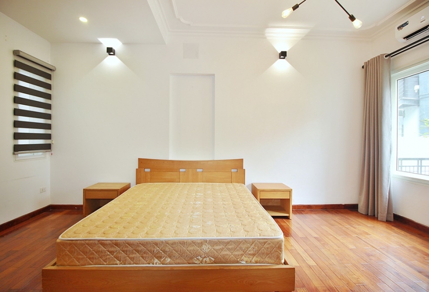 Nice house with outside swiming pool for rent in Tay Ho, Ha Noi