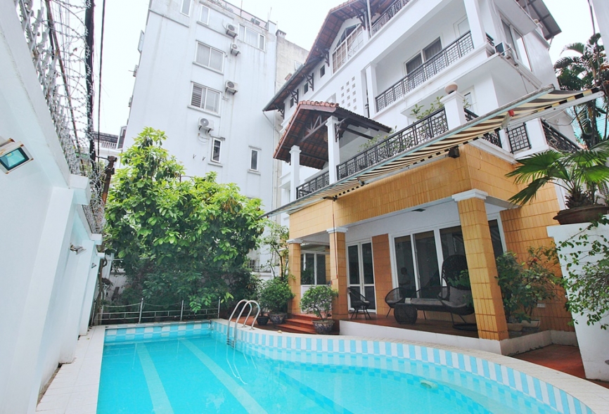 Nice house with outside swiming pool for rent in Tay Ho, Ha Noi