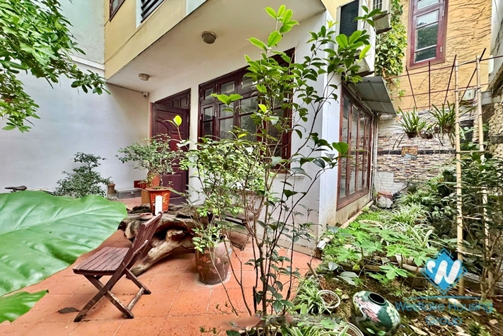 Green garden house for rent in Tay Ho, Ha Noi