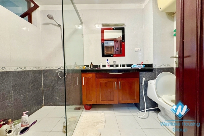 Green garden house for rent in Tay Ho, Ha Noi