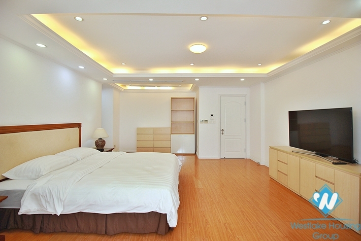 Serviced 4 bedrooms house for rent in Tay Ho ward, Ha Noi