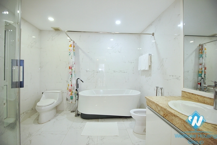 Serviced 4 bedrooms house for rent in Tay Ho ward, Ha Noi