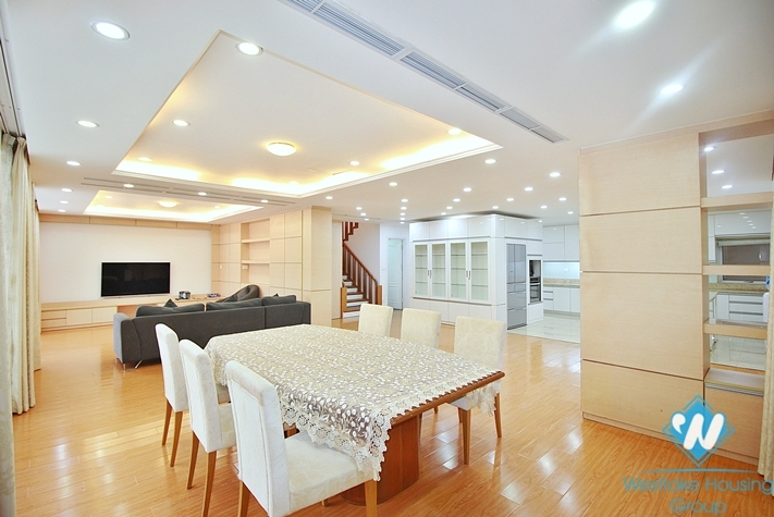 Serviced 4 bedrooms house for rent in Tay Ho ward, Ha Noi