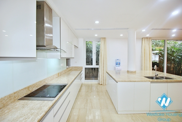 Serviced 4 bedrooms house for rent in Tay Ho ward, Ha Noi