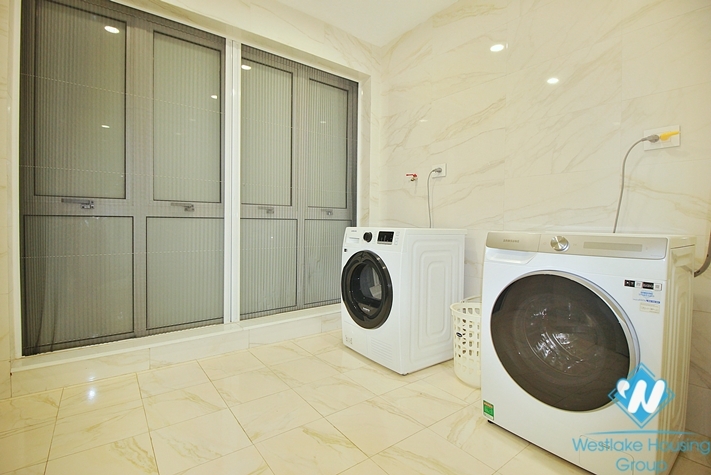 Serviced 4 bedrooms house for rent in Tay Ho ward, Ha Noi