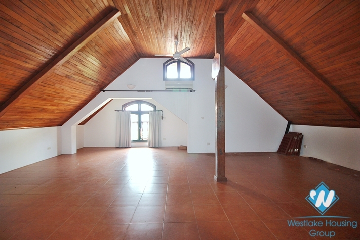 Spacious garden house with out-door pool for rent in Tay Ho, Ha Noi