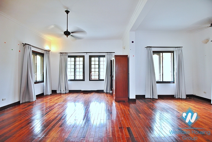 Spacious garden house with out-door pool for rent in Tay Ho, Ha Noi
