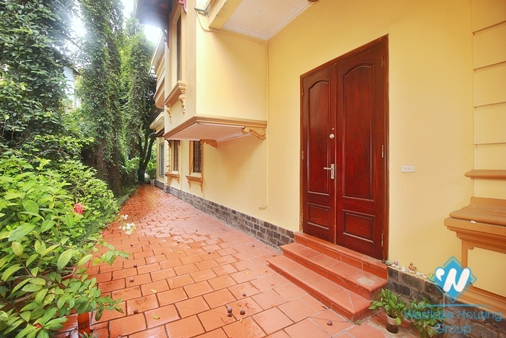 Spacious garden house with out-door pool for rent in Tay Ho, Ha Noi