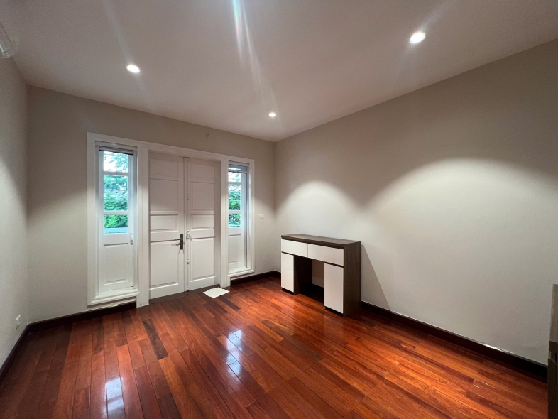 Renovated morden house for rent in D block, Ciputra, Tay Ho ward, Ha Noi