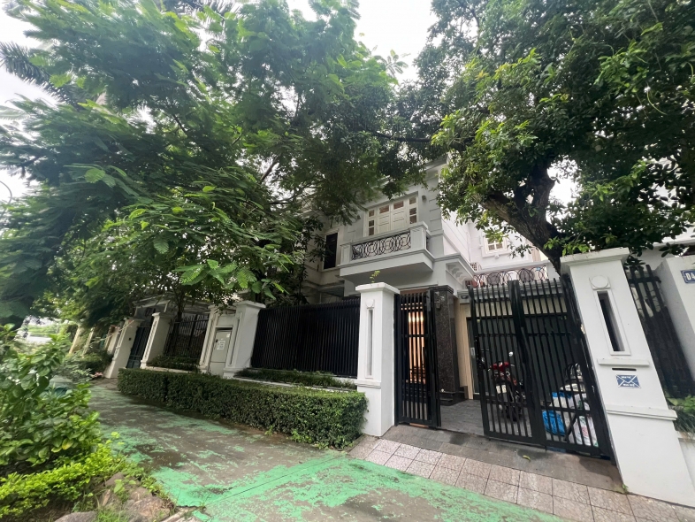 Renovated morden house for rent in D block, Ciputra, Tay Ho ward, Ha Noi