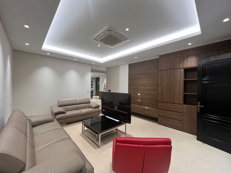 Renovated morden house for rent in D block, Ciputra, Tay Ho ward, Ha Noi