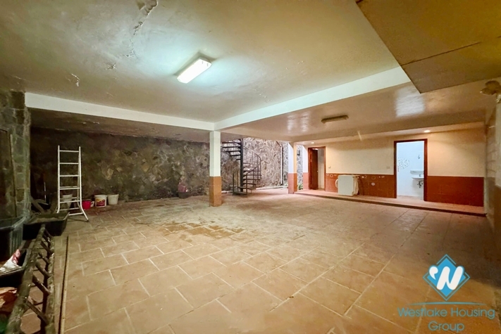 Unfurnished 4 bedrooms house for rent in To Ngoc Van st, Tay Ho ward, Ha Noi