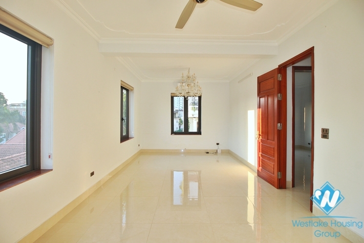 Unfurnished and new 4 bedrooms house for rent in Tay Ho, Ha Noi