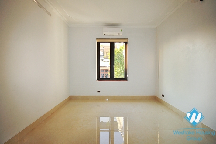 Unfurnished and new 4 bedrooms house for rent in Tay Ho, Ha Noi