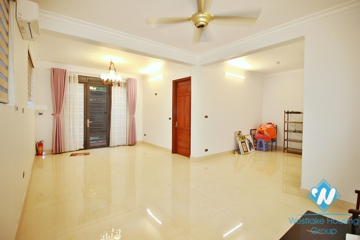 Unfurnished and new 4 bedrooms house for rent in Tay Ho, Ha Noi