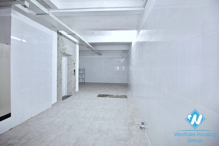 Renovated house for rent to make an office or restaurant in Tay Ho, Ha Noi
