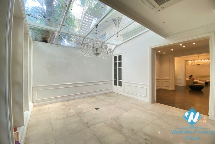 A nice design house for rent in Tay Ho area, Ha Noi city