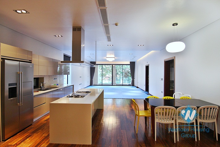 Beautiful and modern 3 bedroom apartment for rent in To Ngoc Van, Tay ho, Ha Noi