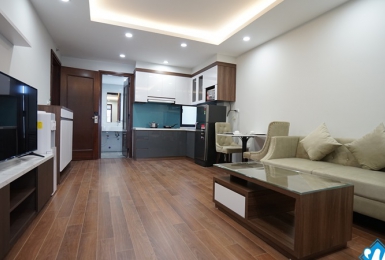Modern apartment with a balcony and lake view on Kim Ma Str