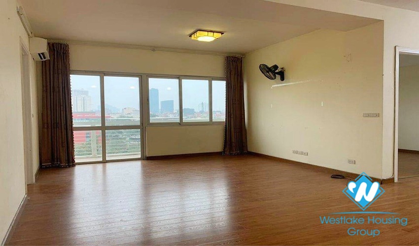  An affordable apartment with 3 bedrooms with unfunished for rent in Ciputra. 